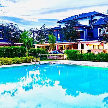 Faizal Madhi Homestay Kuching Luaran gambar