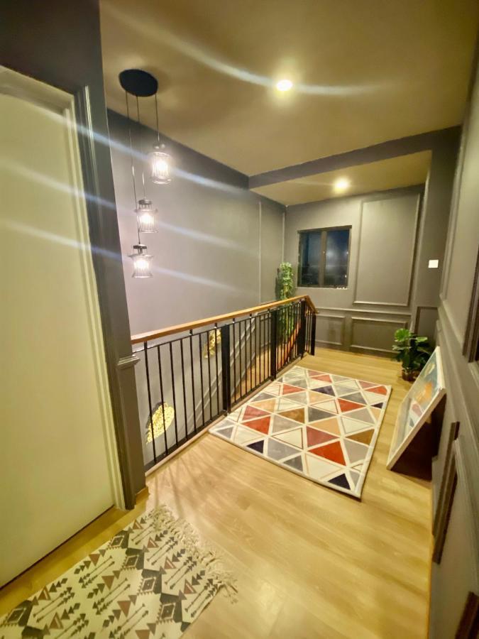 Faizal Madhi Homestay Kuching Luaran gambar